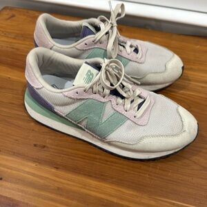 New Balance 237 Women's Sneakers – Soft Pastel Colorblock | Size [W10]